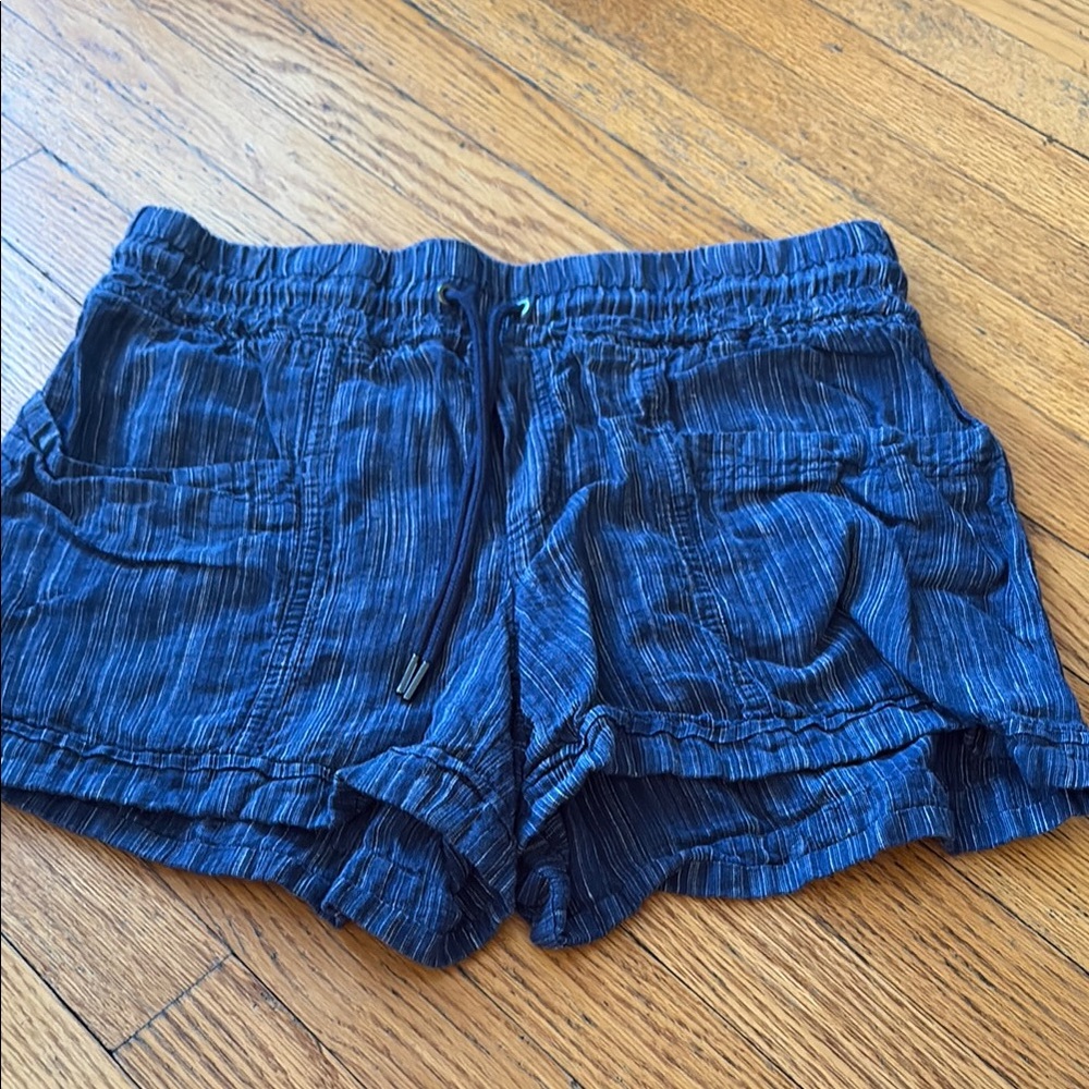 Athleta Blue Cargo Shorts Lightweight Comfort